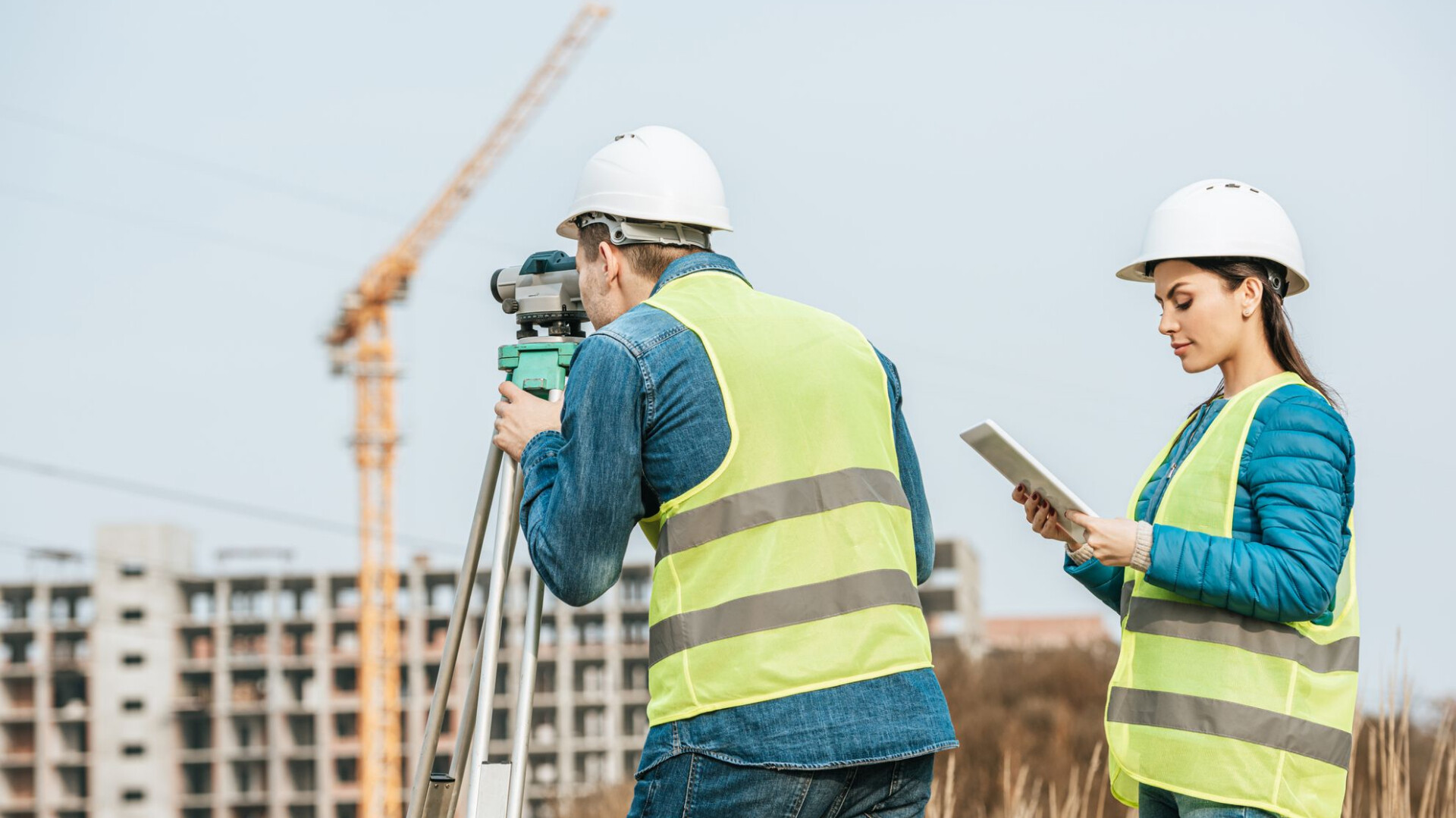 Building Surveyor vs Building Inspector